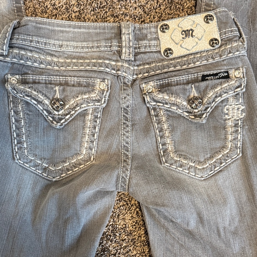 Miss Me Distressed Gray Skinny Jeans - Picture 6 of 8